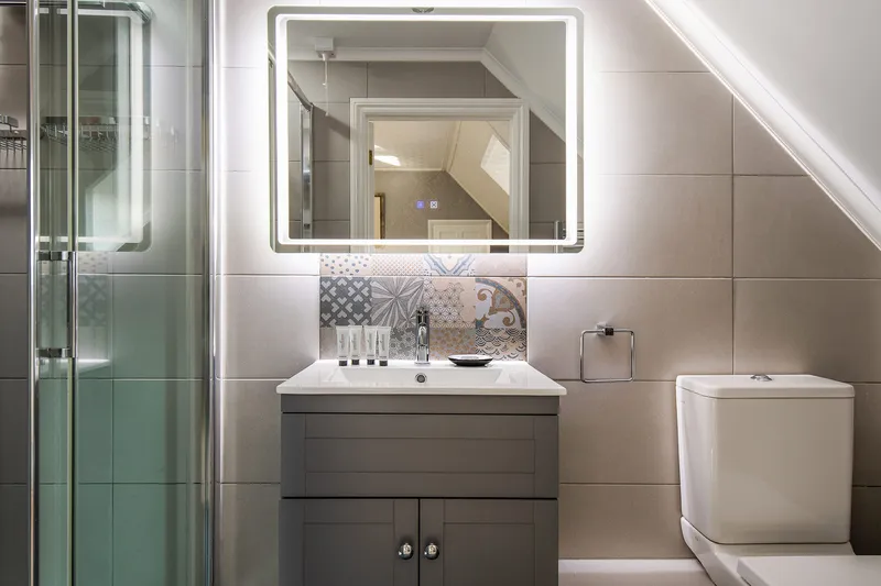 Superior Suite furnishings at Springfield House B&B near Birmingham Airport