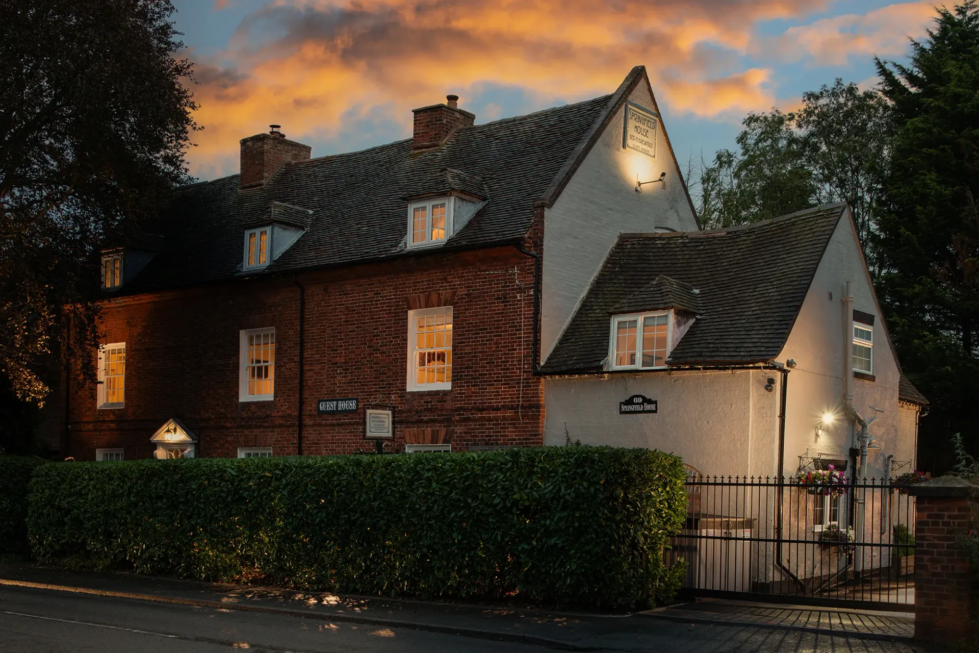 Springfield House at twilight — Grade II listed Georgian B&B in Coleshill near Birmingham Airport, with parking